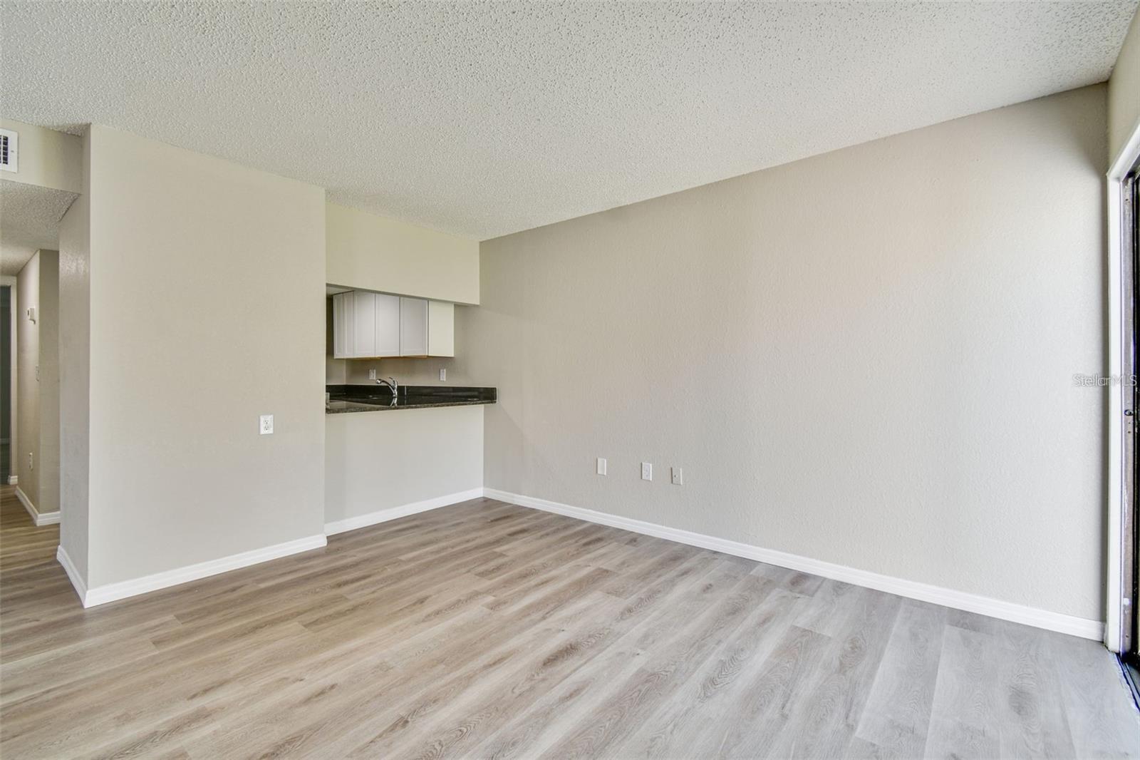 Image 23 of 51 For 726 Haven Place 726