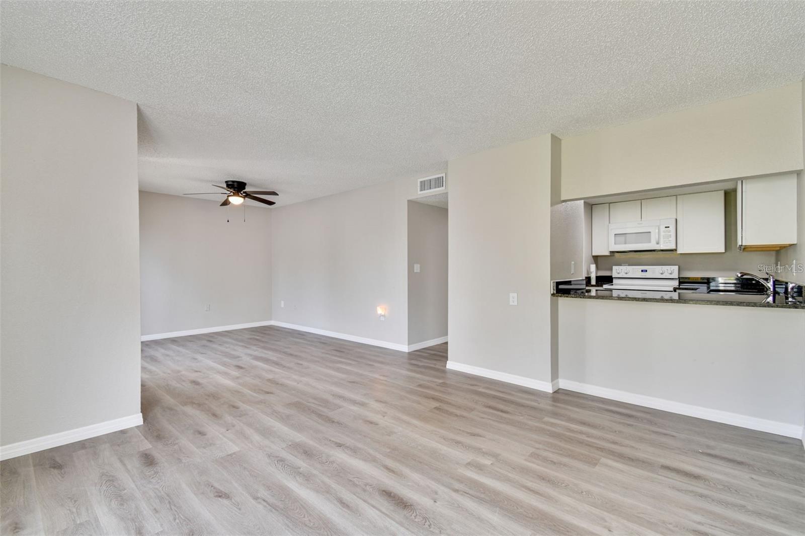 Image 24 of 51 For 726 Haven Place 726