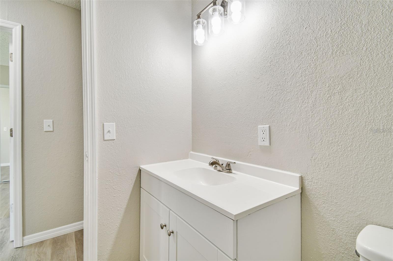 Image 35 of 51 For 726 Haven Place 726