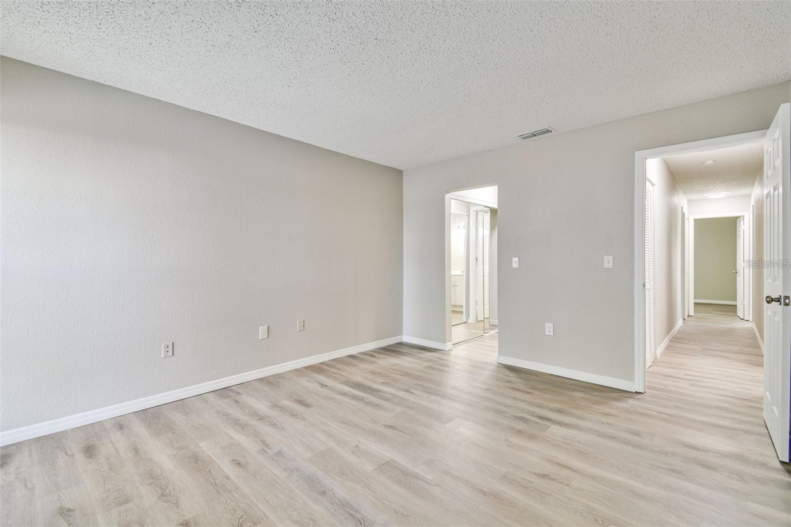 Image 40 of 51 For 726 Haven Place 726