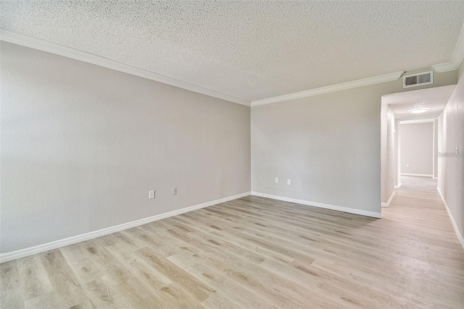 Image 9 of 51 For 726 Haven Place 726