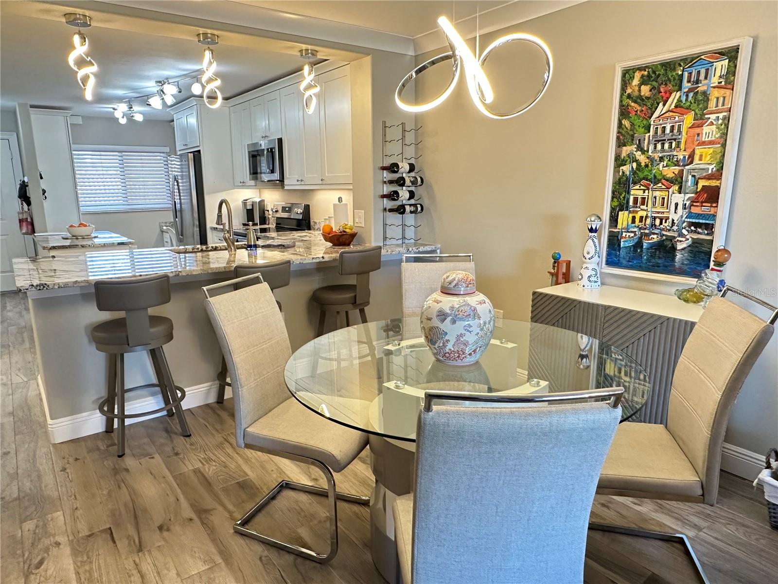 Image 11 of 39 For 106 1st Street E 115