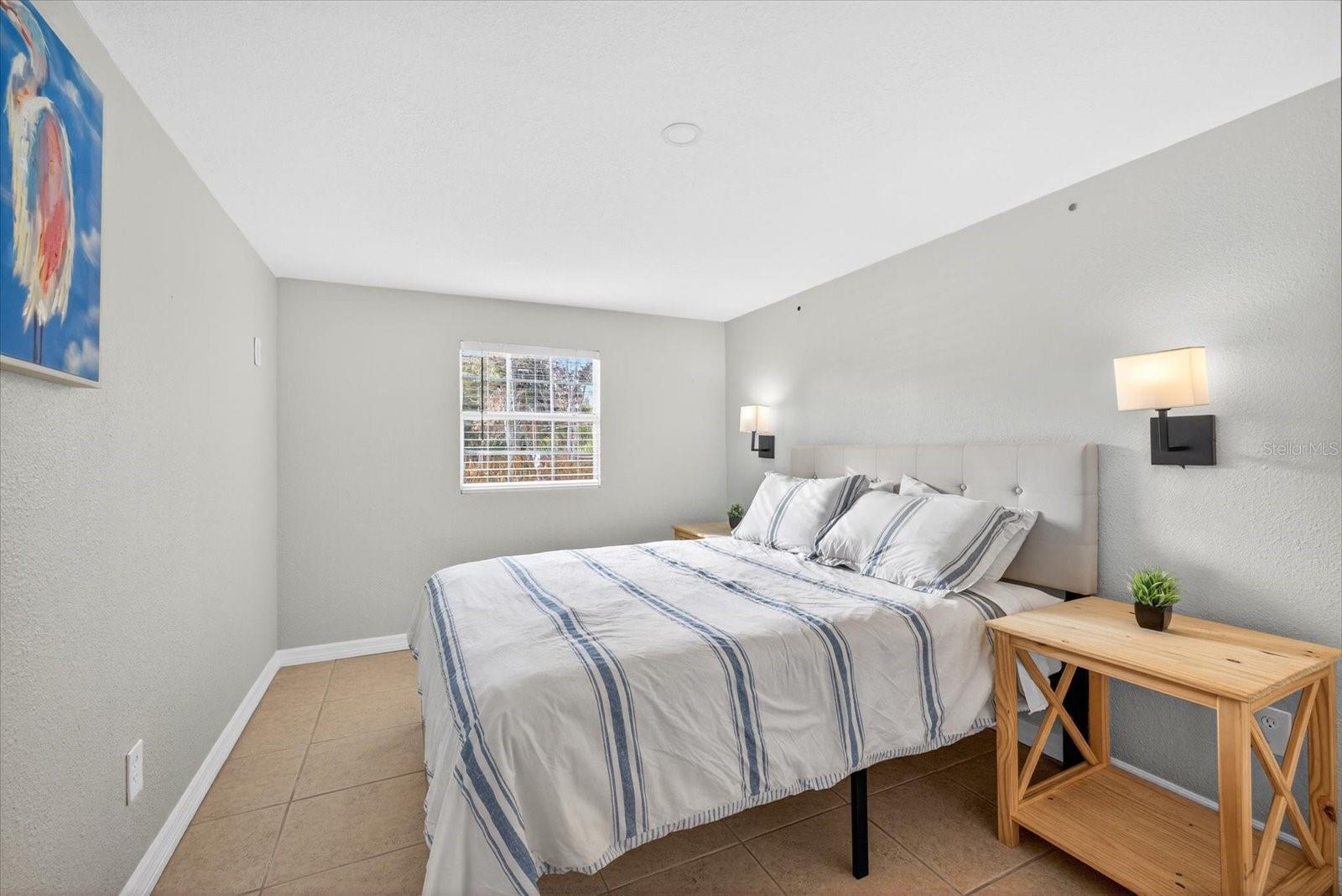 Image 13 of 37 For 7286 Aberdeen Court