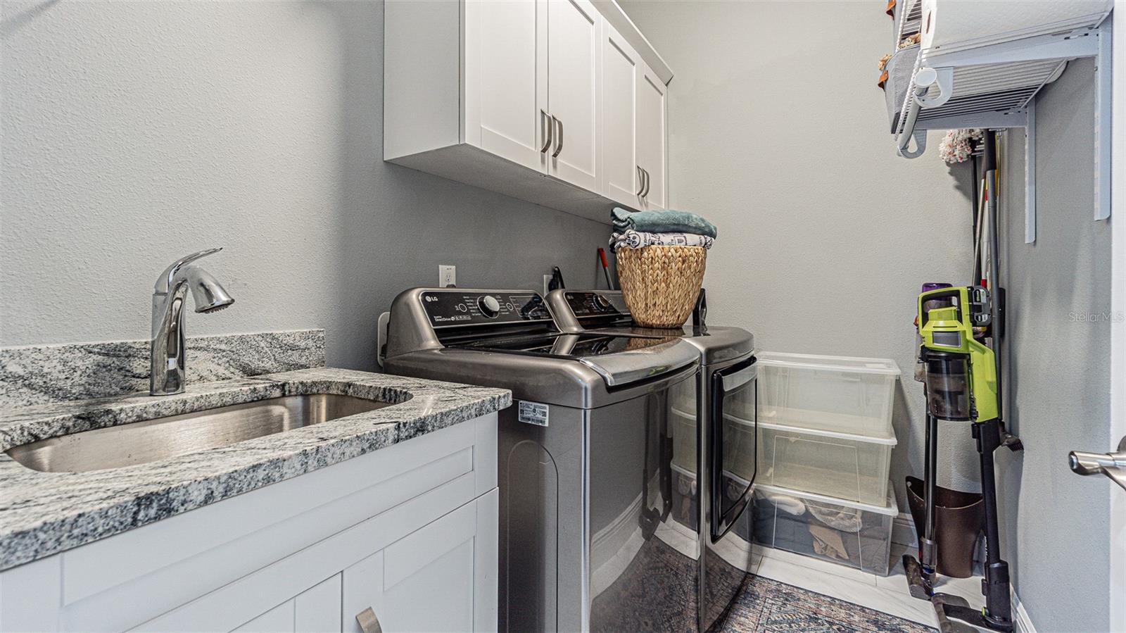 Image 30 of 35 For 3408 Dewey Street