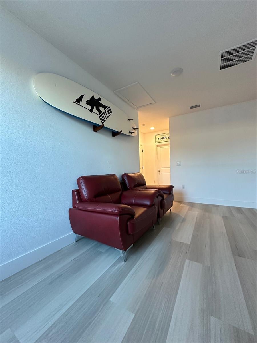 Image 16 of 26 For 11167 Leland Groves Drive