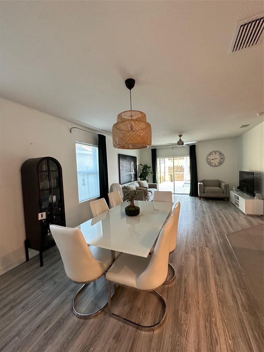 Image 9 of 26 For 11167 Leland Groves Drive