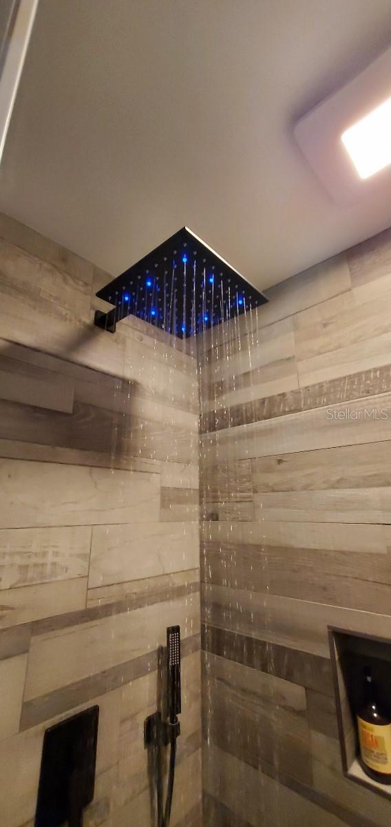 Image 15 of 33 For 604 7th Avenue Sw