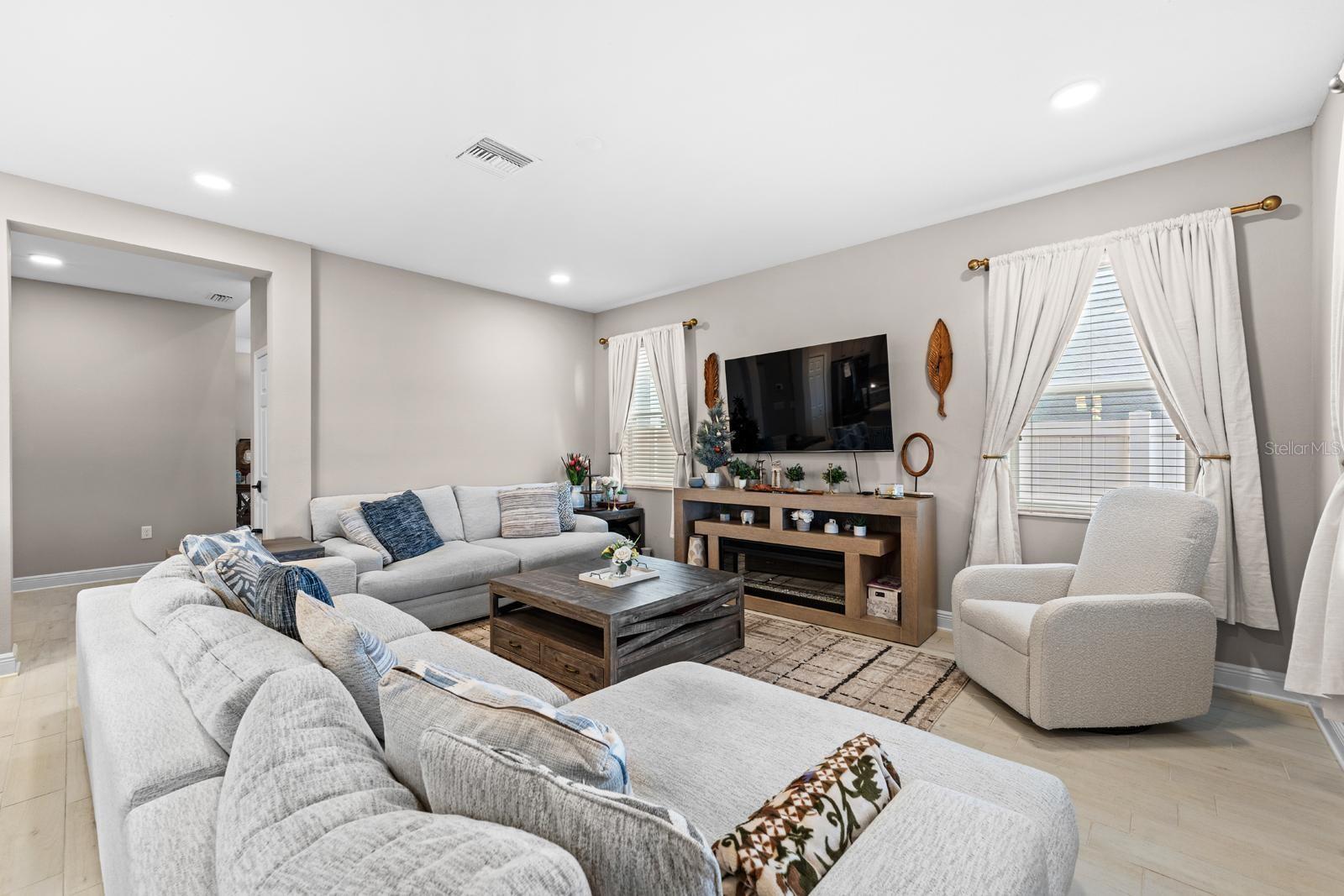 Image 6 of 37 For 31795 Asbury Avenue