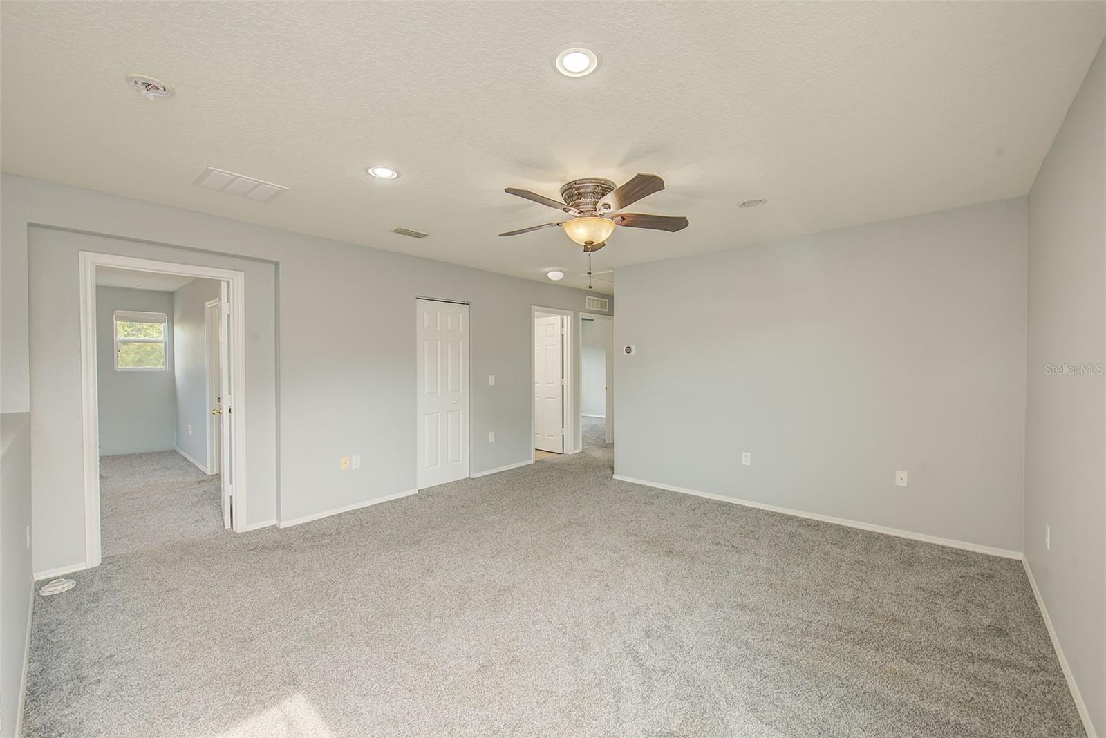 Image 17 of 51 For 11159 Running Pine Drive