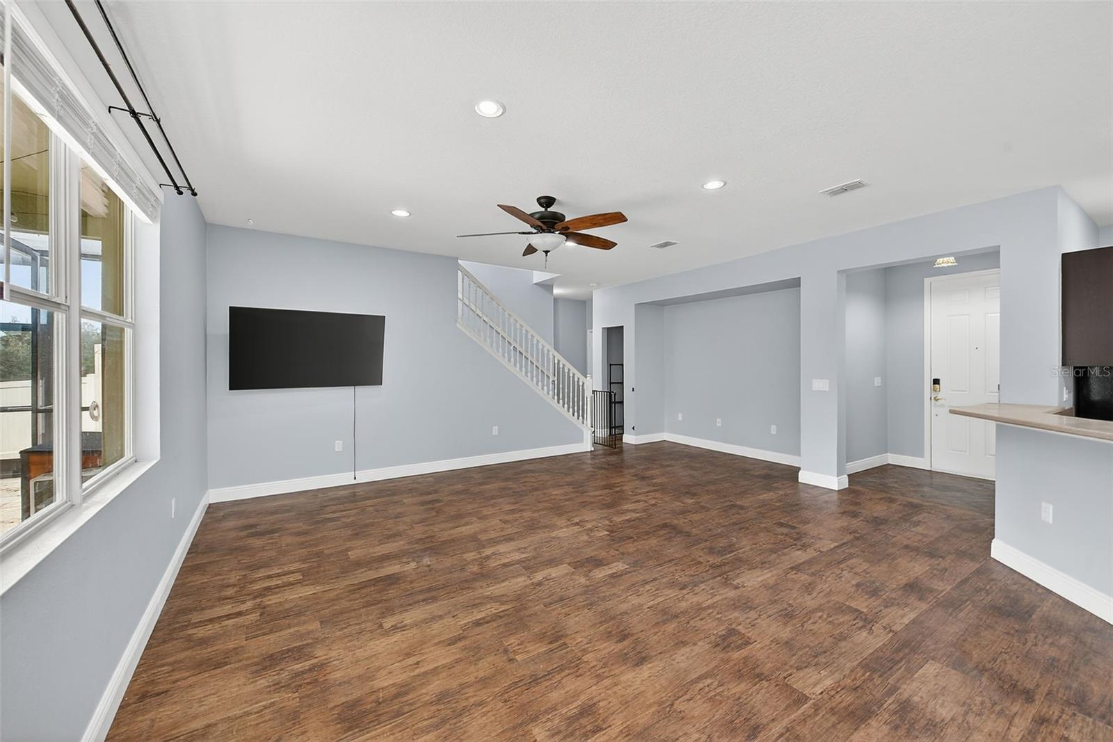 Image 6 of 51 For 11159 Running Pine Drive