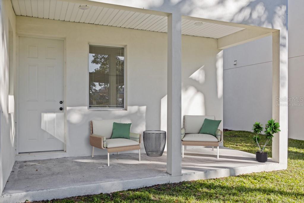 Image 18 of 22 For 4208 Manhattan Avenue 2