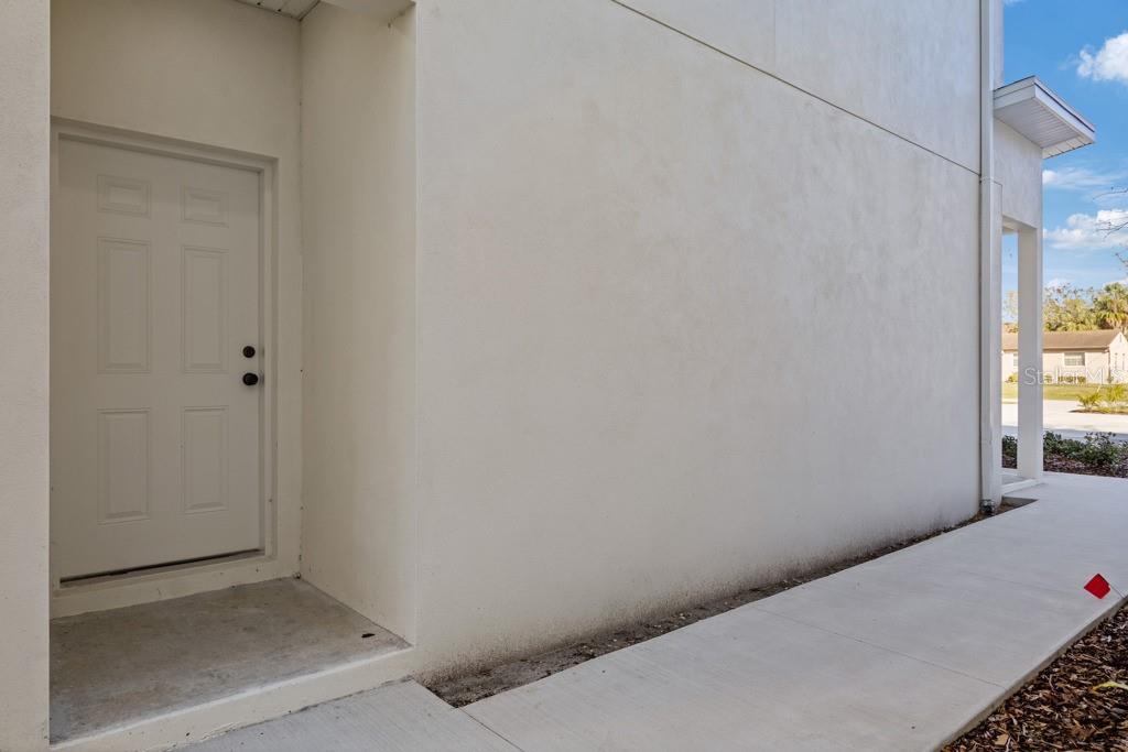 Image 20 of 22 For 4208 Manhattan Avenue 2