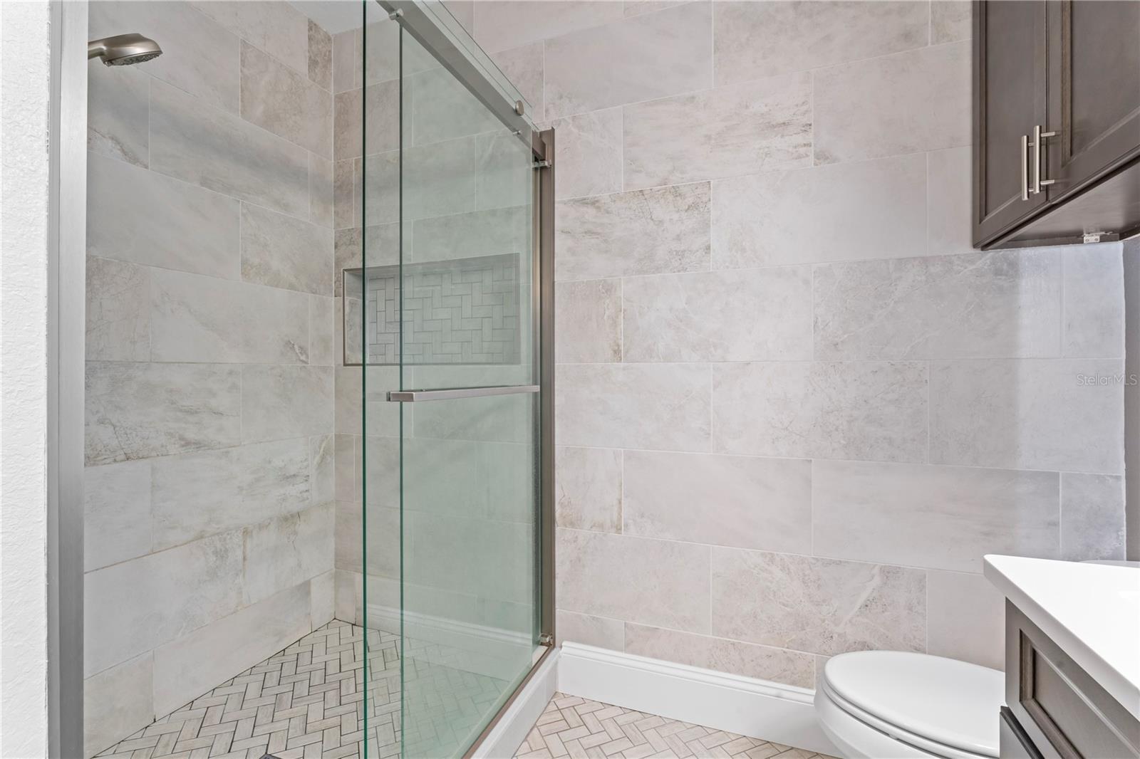 Image 29 of 61 For 2732 Via Murano  524