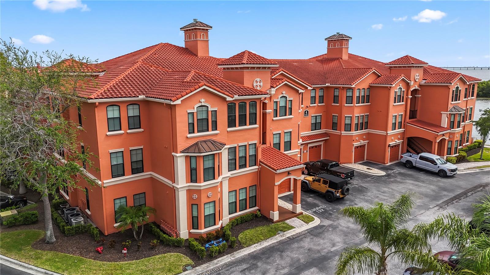 Image 47 of 61 For 2732 Via Murano  524