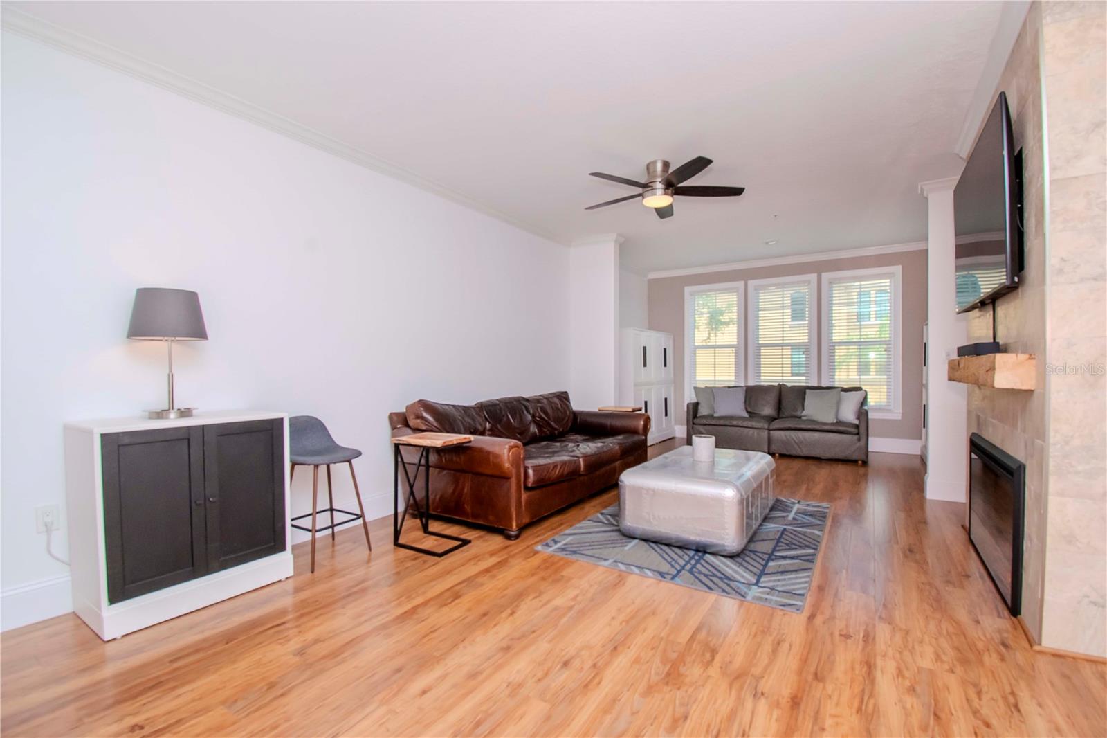 Image 7 of 61 For 2732 Via Murano  524