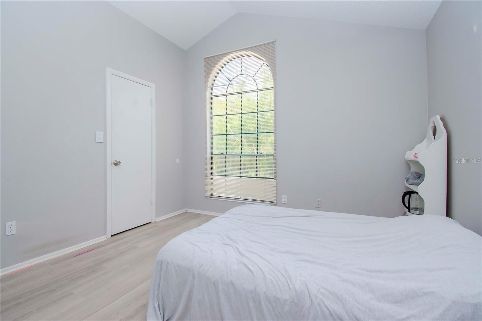 Image 10 of 25 For 8734 Mallard Reserve Drive 201