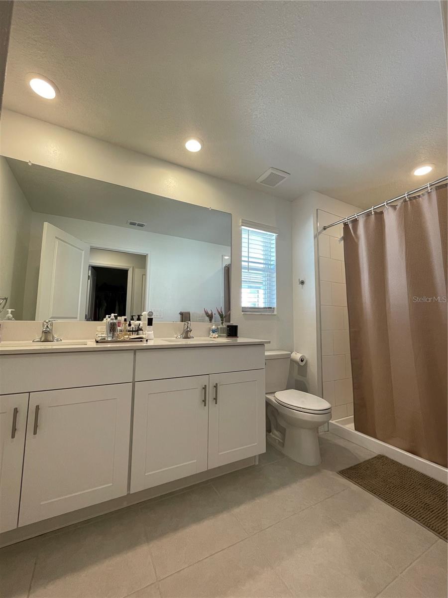 Image 13 of 33 For 10211 Trumpet Honeysuckle Way