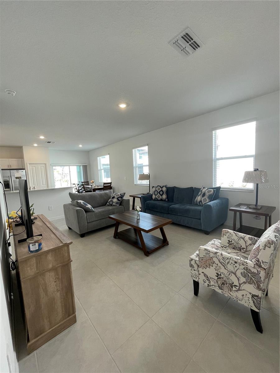 Image 6 of 33 For 10211 Trumpet Honeysuckle Way