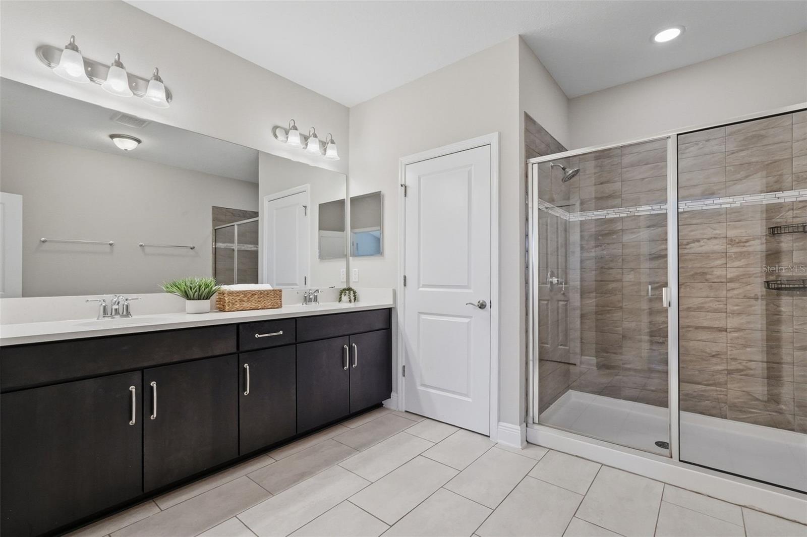 Image 23 of 40 For 30183 Southwell Lane