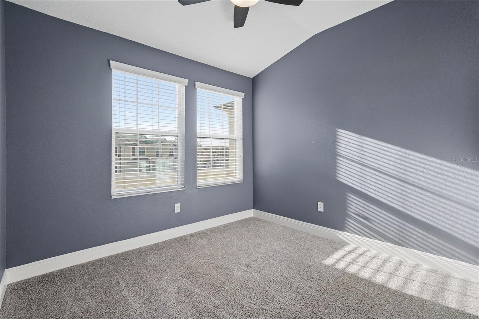 Image 28 of 40 For 30183 Southwell Lane