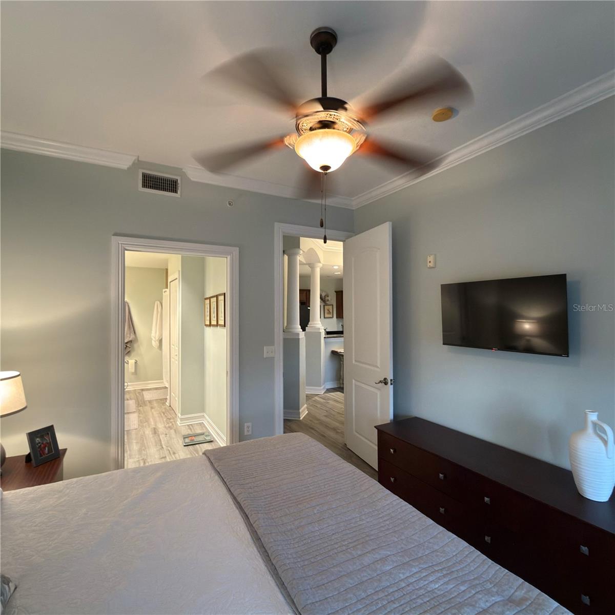 Image 14 of 37 For 13941 Clubhouse Drive 208