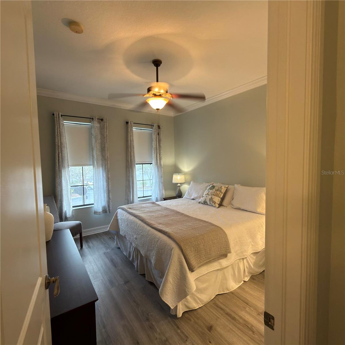 Image 18 of 37 For 13941 Clubhouse Drive 208