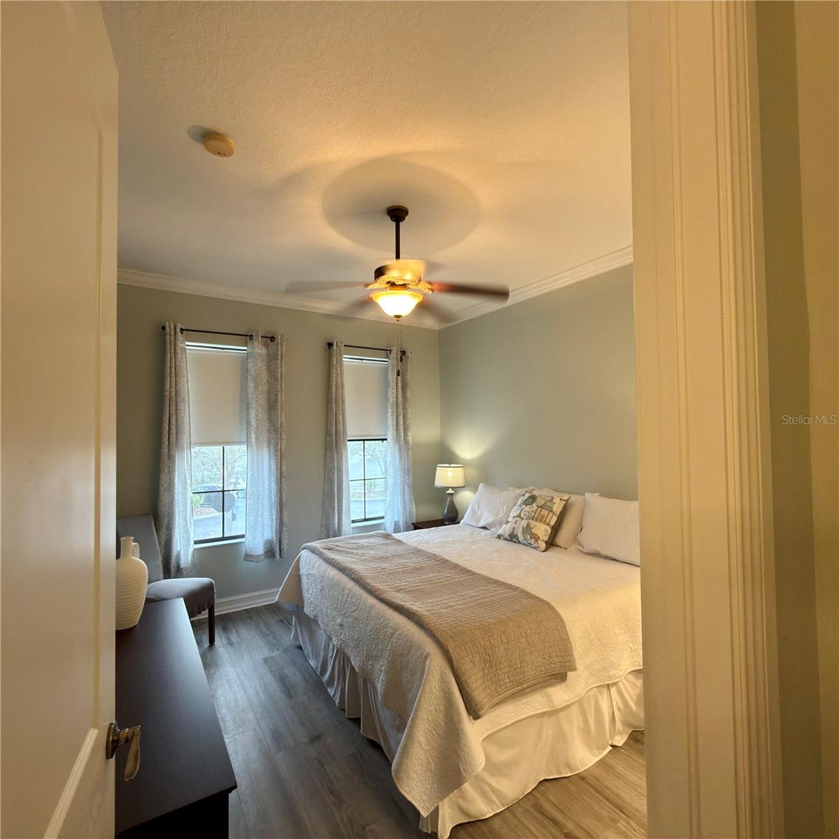 Image 19 of 37 For 13941 Clubhouse Drive 208