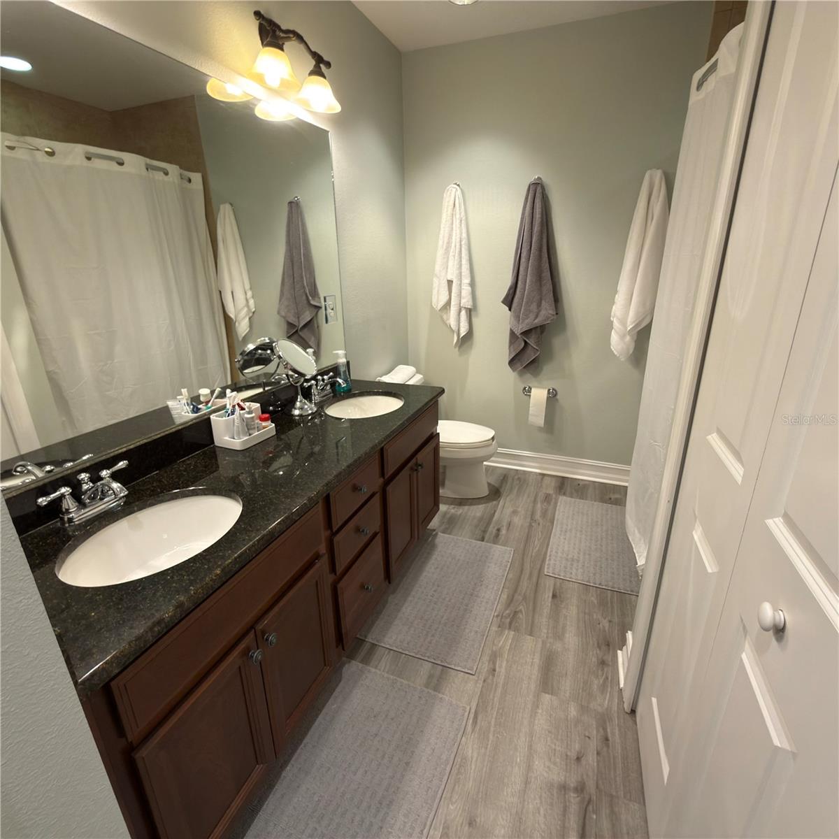 Image 20 of 37 For 13941 Clubhouse Drive 208