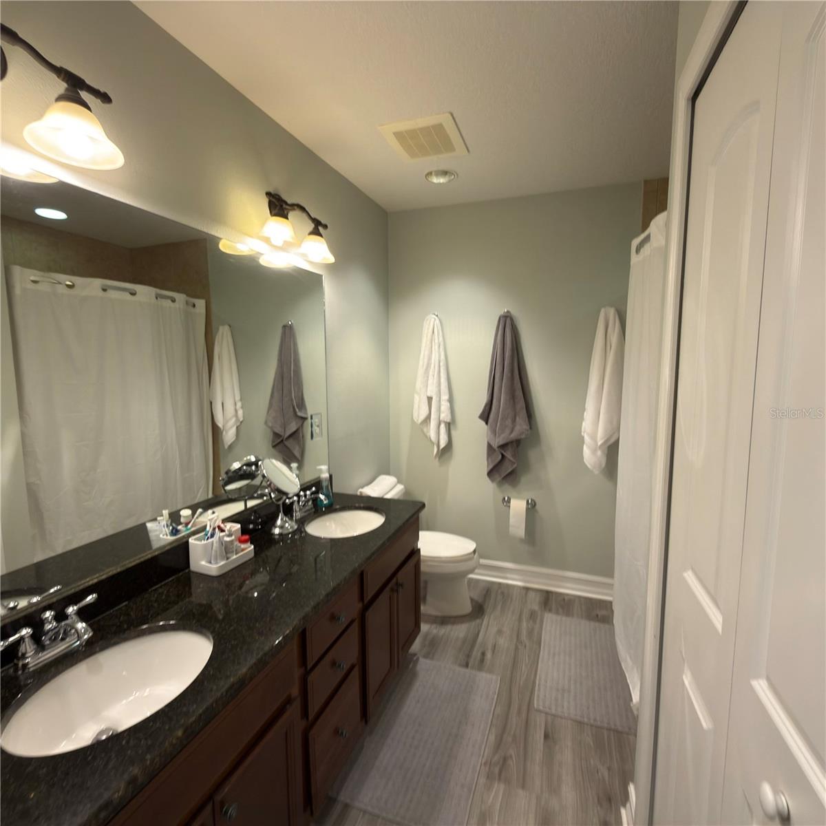 Image 23 of 37 For 13941 Clubhouse Drive 208