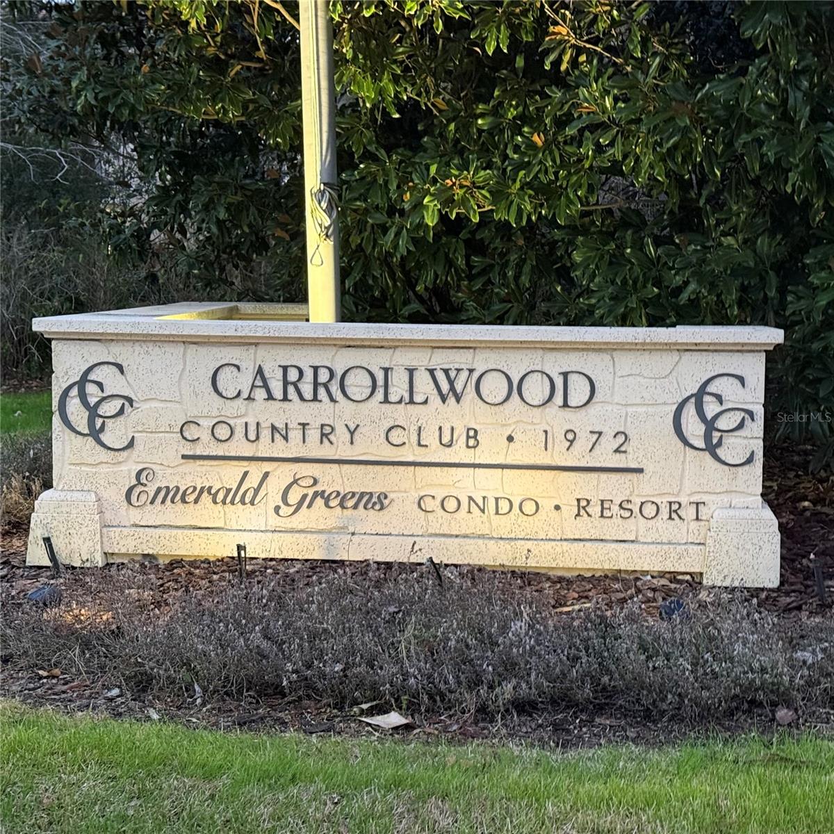 Image 31 of 37 For 13941 Clubhouse Drive 208