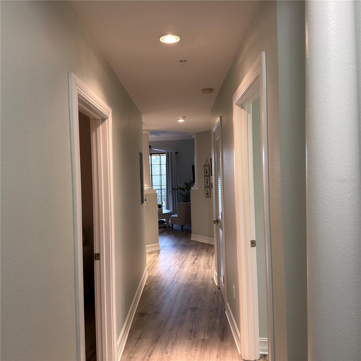 Image 7 of 37 For 13941 Clubhouse Drive 208