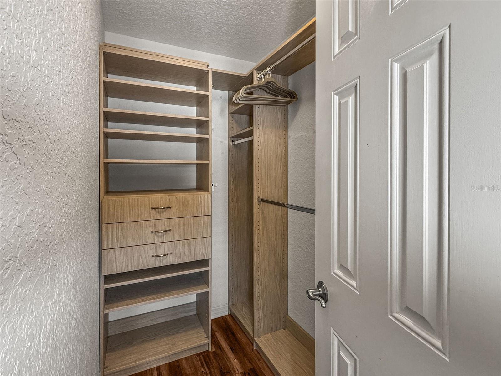 Image 19 of 48 For 704 Lyndhurst Street 624