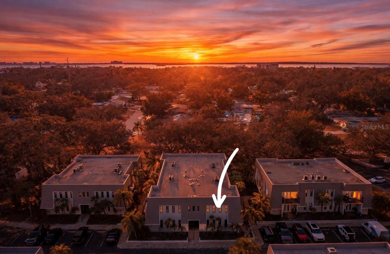 Image 2 of 48 For 704 Lyndhurst Street 624