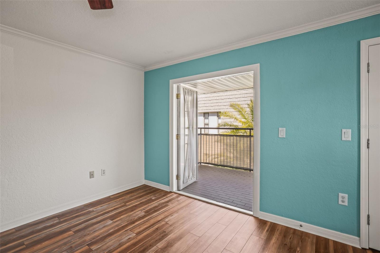 Image 9 of 48 For 704 Lyndhurst Street 624