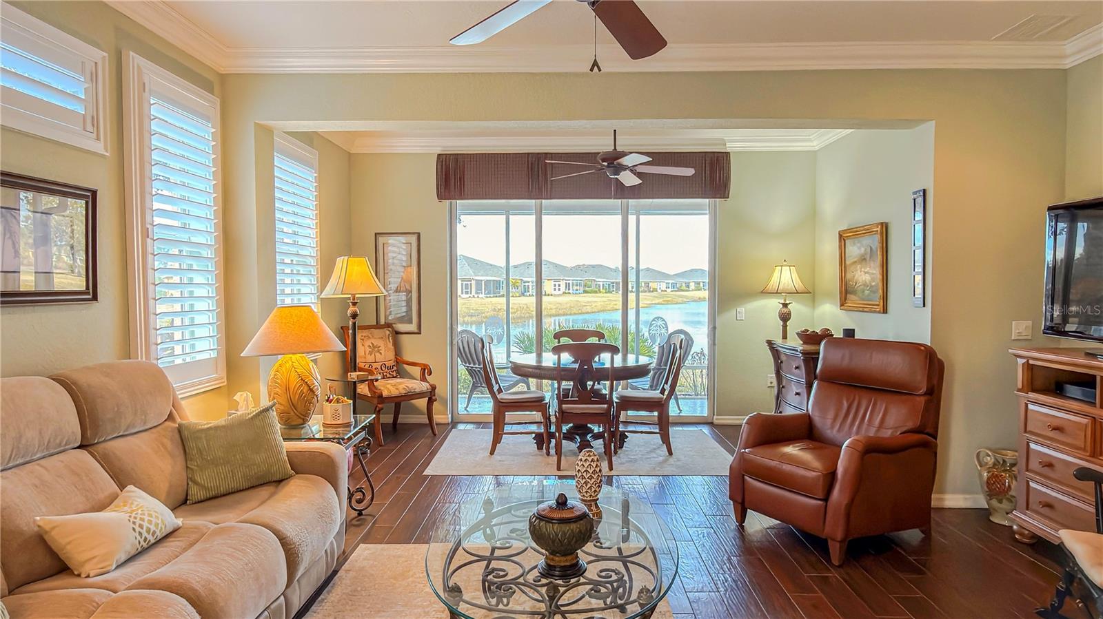 Image 12 of 53 For 2069 Sifield Greens Way 102