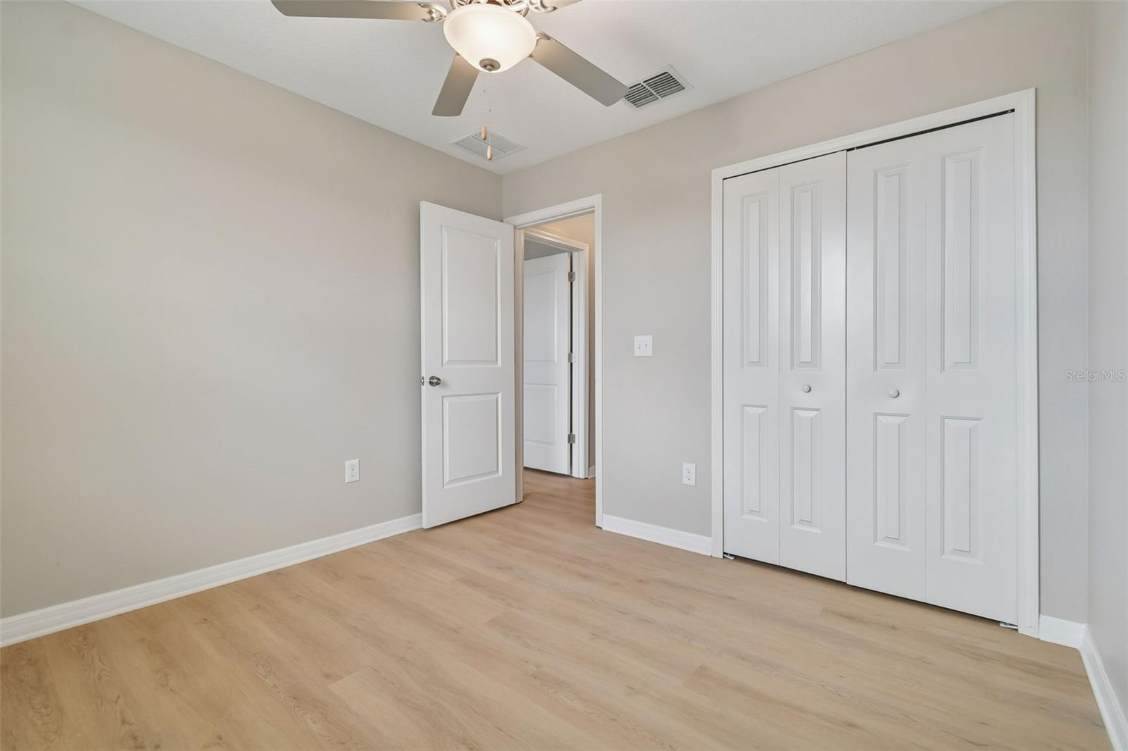 Image 21 of 48 For 15718 Fort Island Place