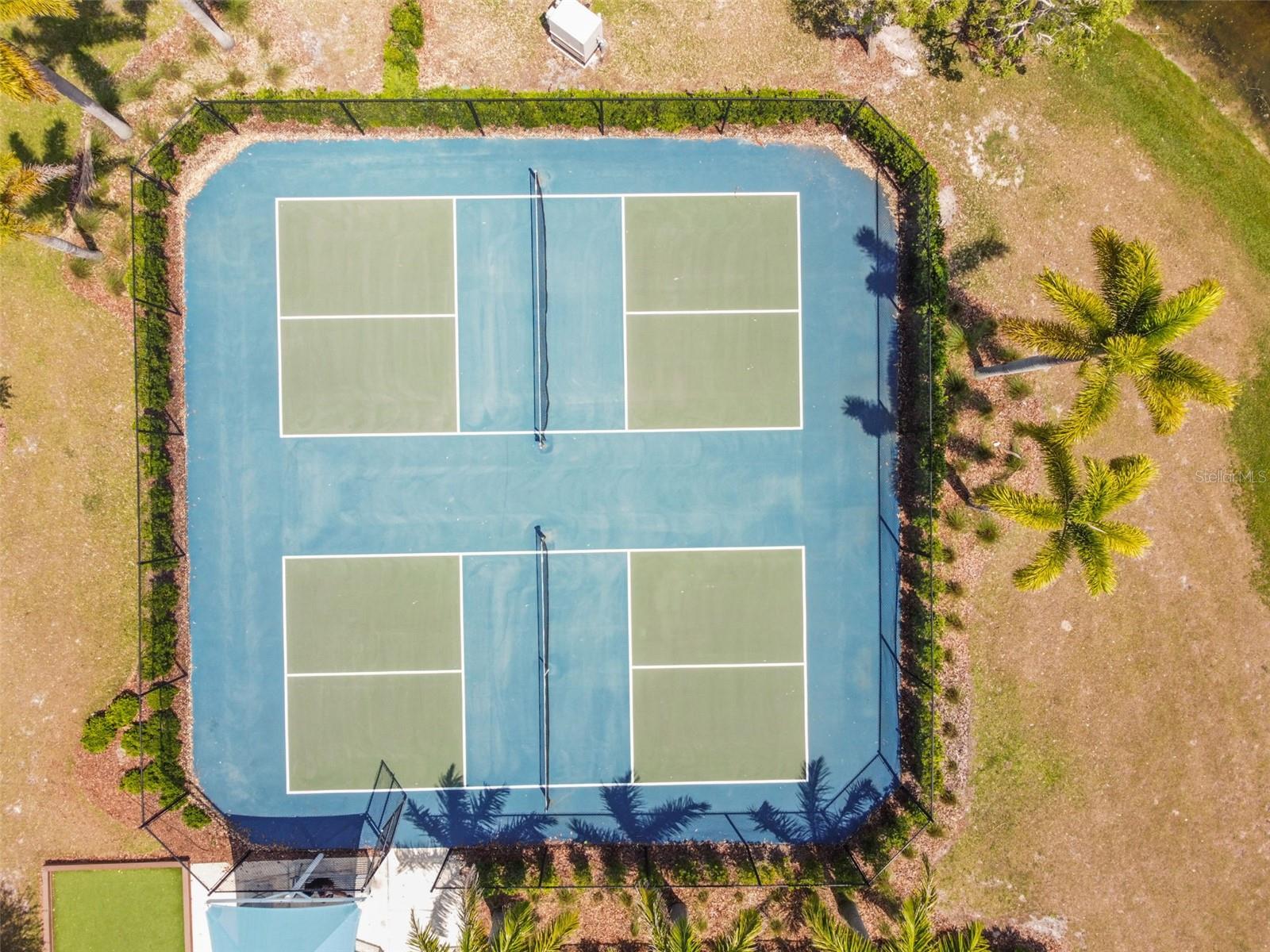 Image 41 of 48 For 15718 Fort Island Place