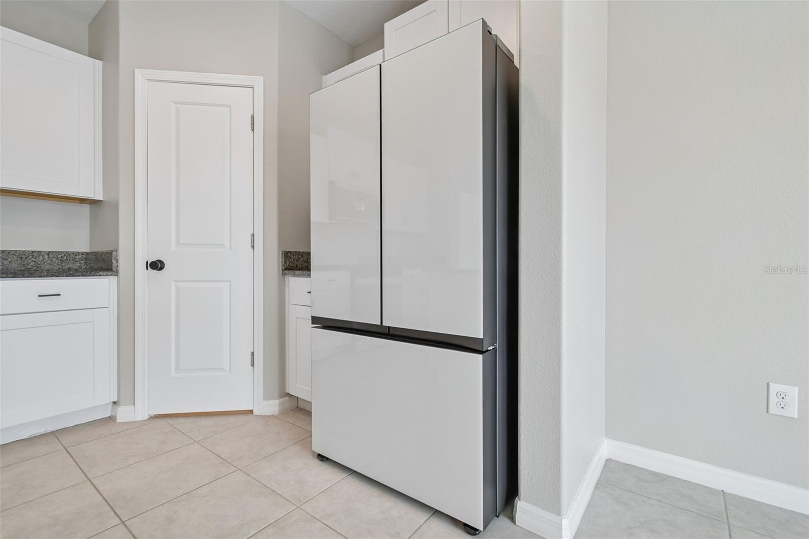 Image 9 of 48 For 15718 Fort Island Place