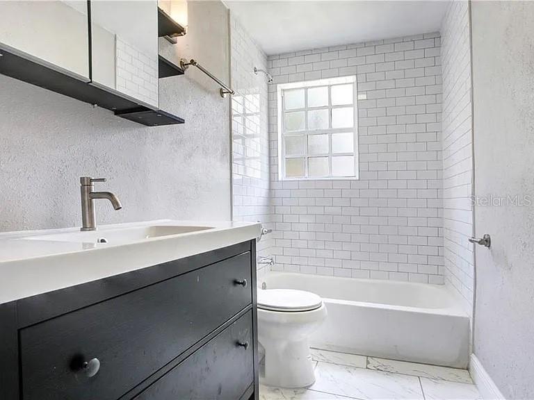 Image 11 of 16 For 1015 24th Avenue