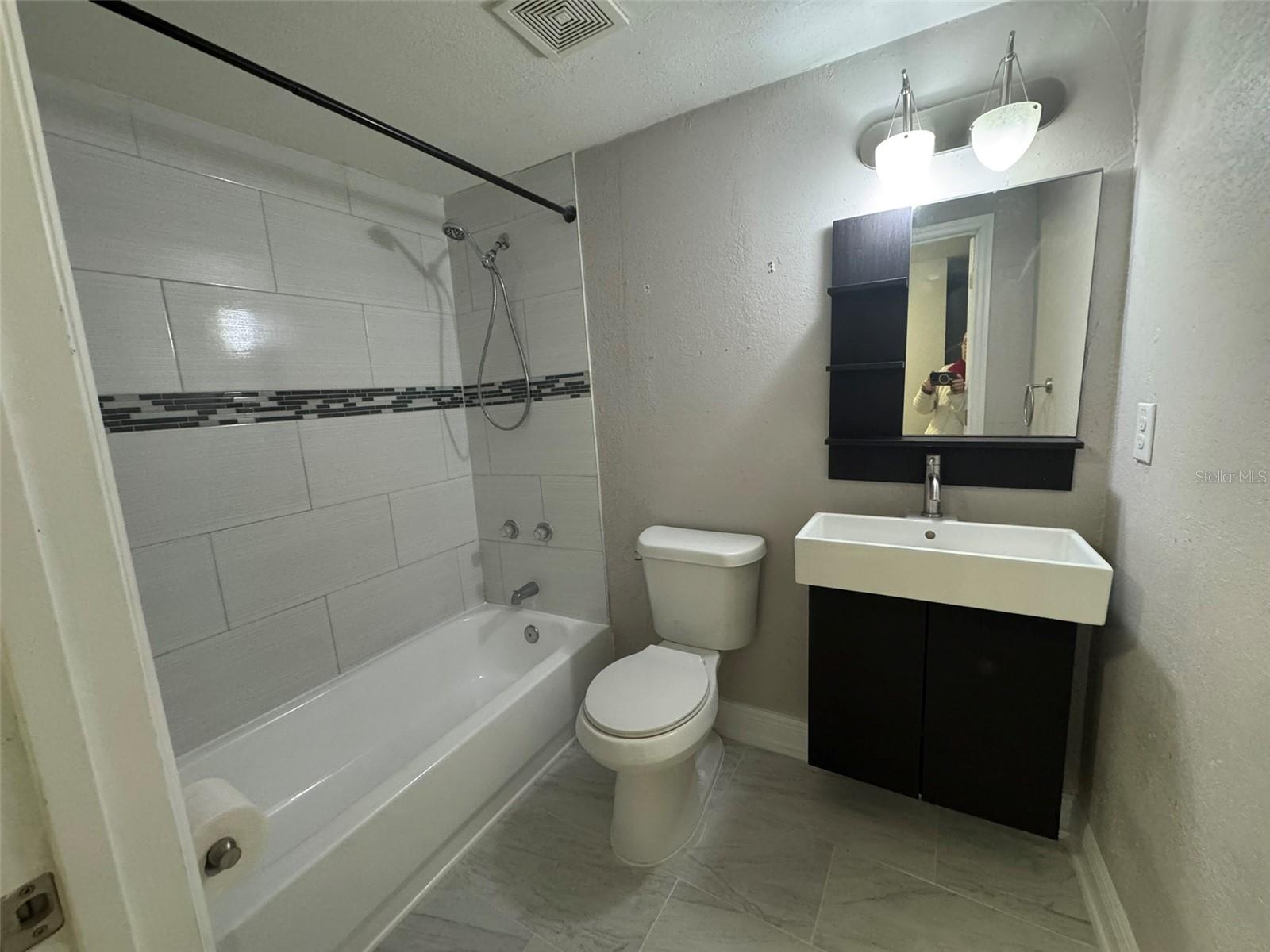 Image 9 of 16 For 1015 24th Avenue