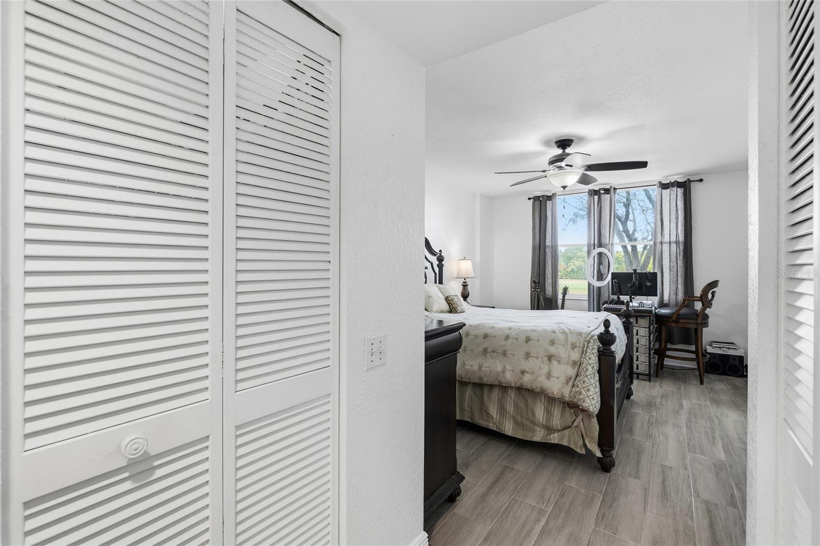 Image 10 of 49 For 2333 Feather Sound Drive A101