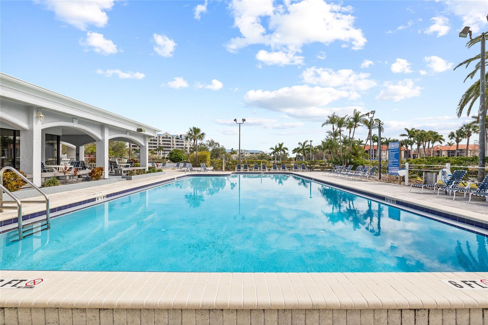 Image 20 of 49 For 2333 Feather Sound Drive A101