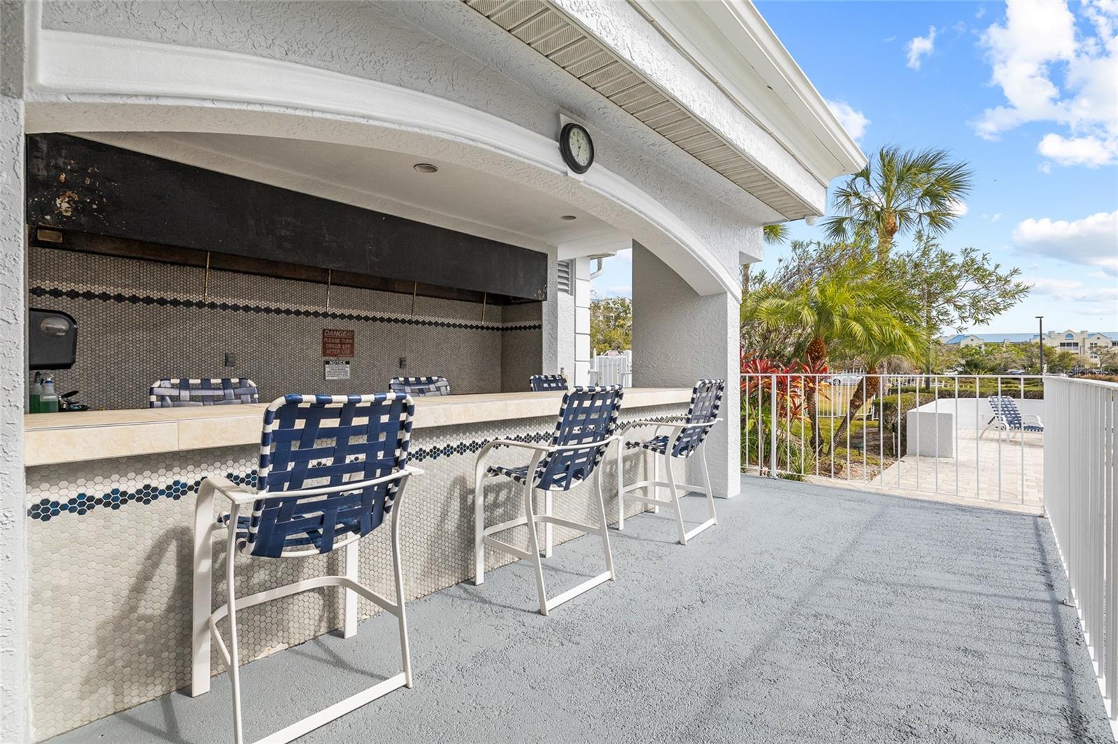 Image 24 of 49 For 2333 Feather Sound Drive A101