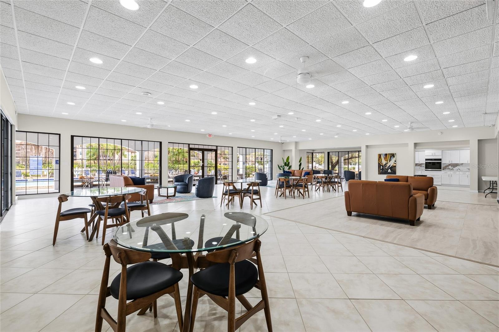 Image 30 of 49 For 2333 Feather Sound Drive A101