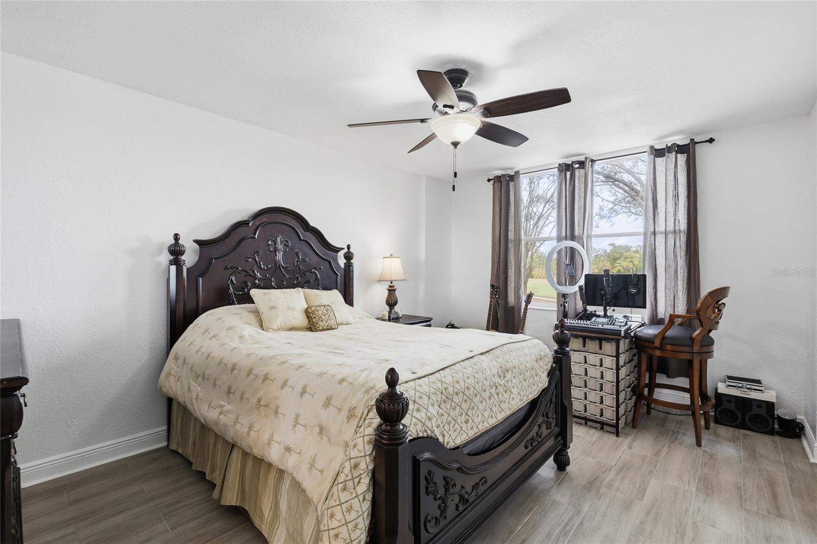 Image 4 of 49 For 2333 Feather Sound Drive A101