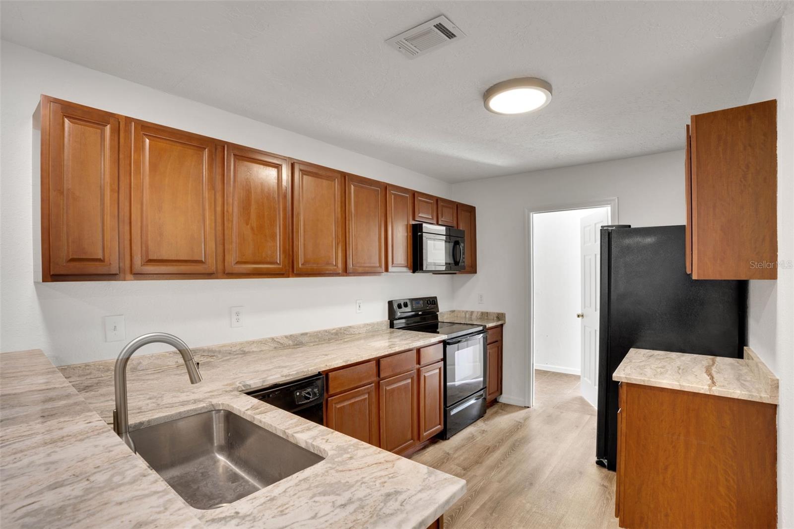 Image 22 of 45 For 6384 Malaluka Rd