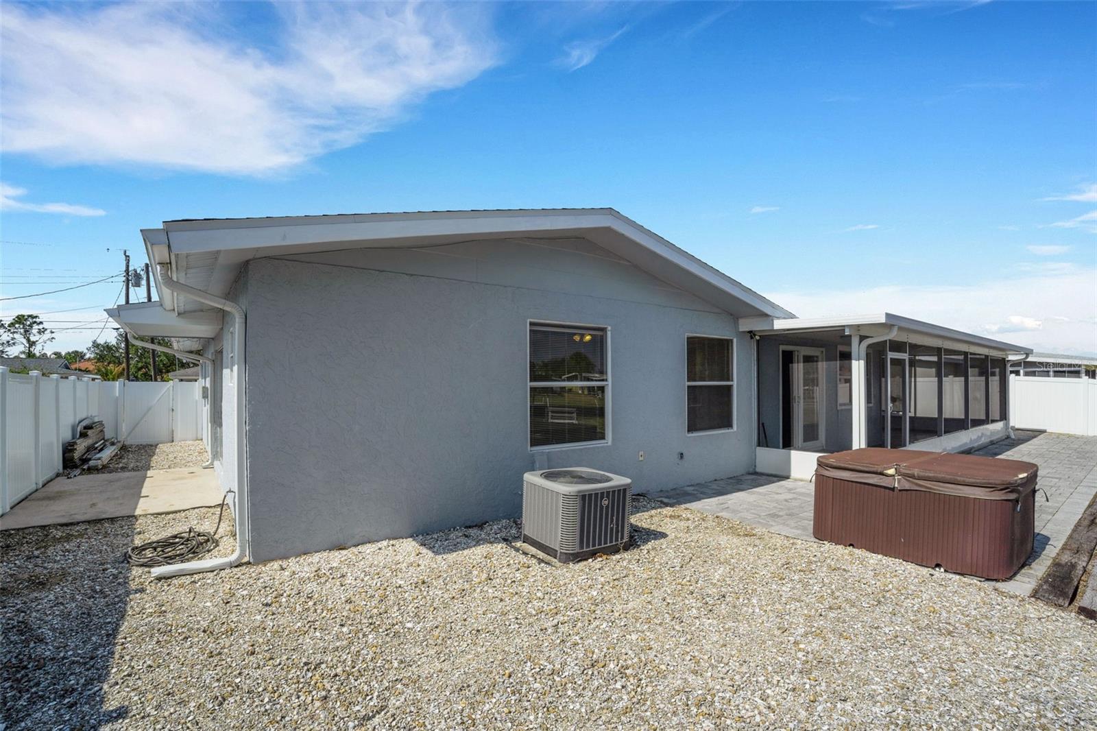 Image 39 of 45 For 6384 Malaluka Rd