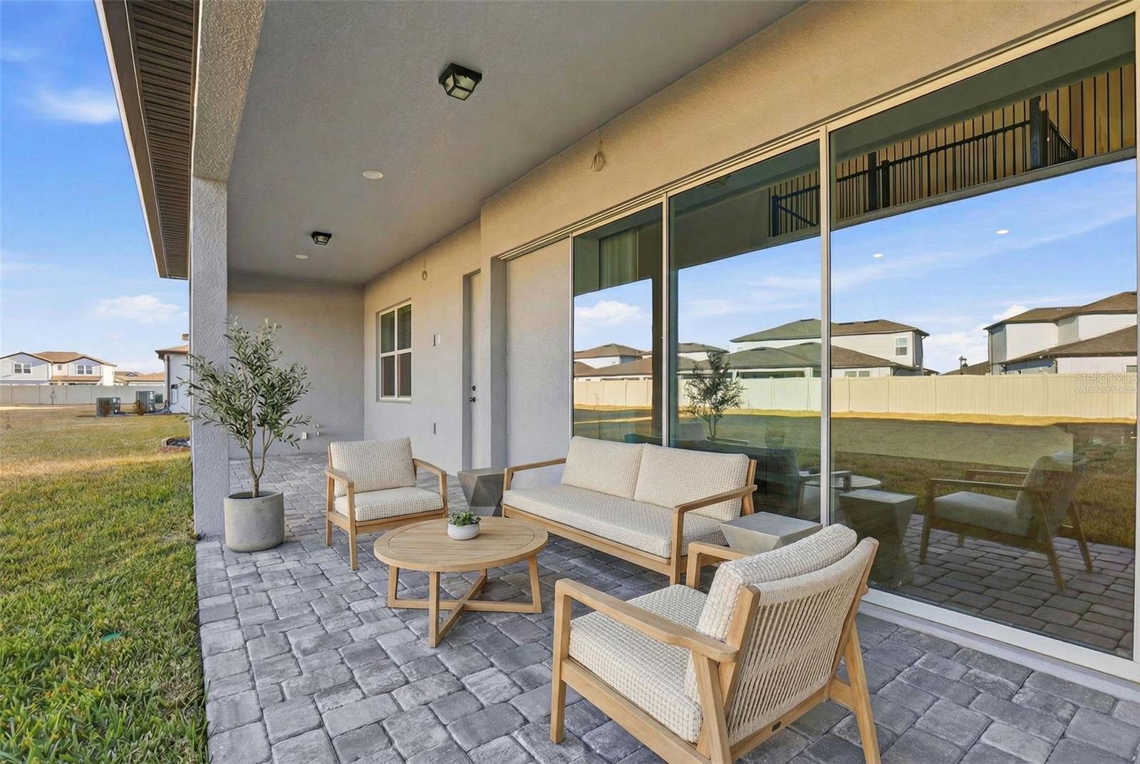 Image 13 of 90 For 6962 Jared Oaks Drive