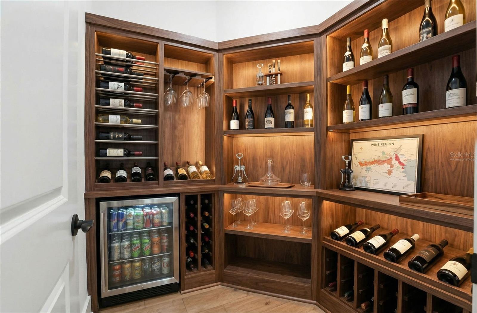 Image 29 of 90 For 6962 Jared Oaks Drive