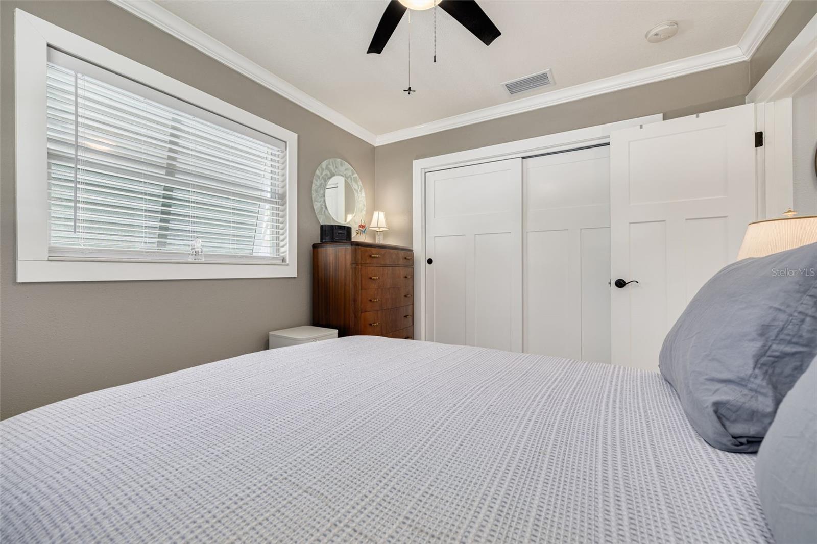 Image 17 of 22 For 6012 Tangerine Avenue S